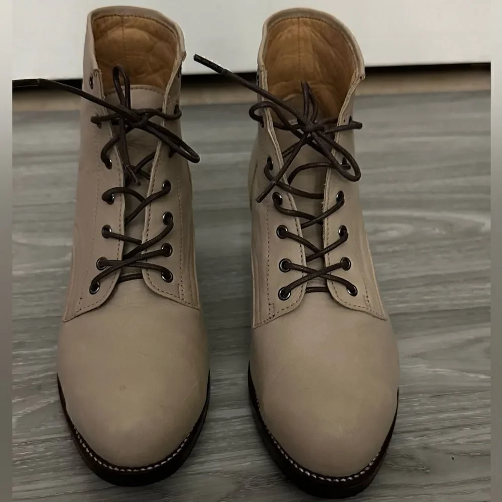 ADELANTE BOOTS SIZE 8.5